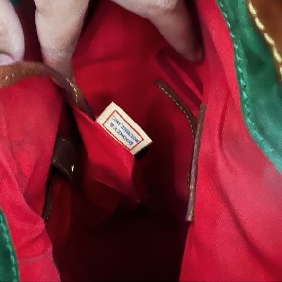 RESTORED VINTAGE DOONEY & BOURKE FLORENTINE TOGGLE LEATHER CROSSBODY BAG - Picture 12 of 14